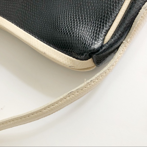 Vintage Italian 70s Navy Leather Handbag - Picture 5 of 7